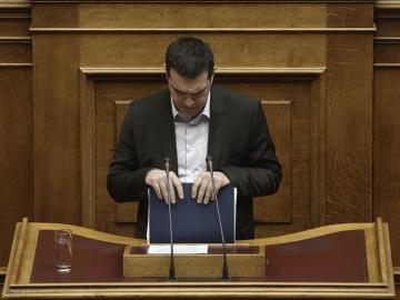 Alexis Tsipras pronuncia su discurso ante el Parlamento de Atenas