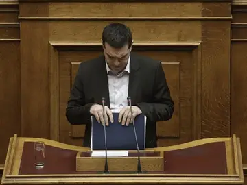 Alexis Tsipras pronuncia su discurso ante el Parlamento de Atenas Alexis Tsipras pronuncia su discurso ante el Parlamento de Atenas