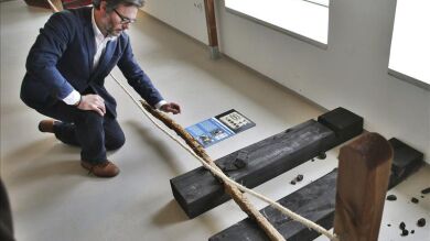 Hallan los restos del primer ferrocarril español en un acantilado de Asturias