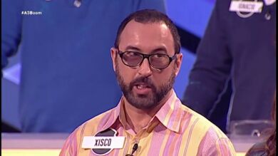 Xisco, del equipo 'UEP!', se duerme en el fútbol
