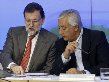 Mariano Rajoy y Javier Arenas en el Comité Ejecutivo Nacional del PP
