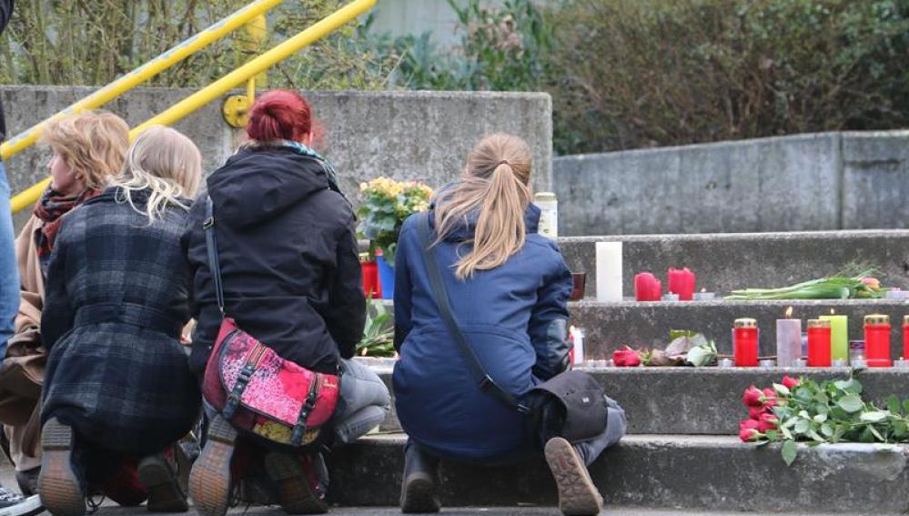 Homenaje a los estudiantes fallecidos