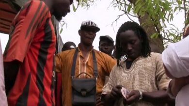 El equipo de En tierra hostil, obligado a pagar por seguir grabando a Jorge