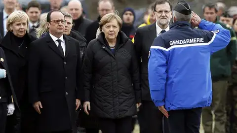 Líderes europeos en el lugar del siniestro. Líderes europeos en el lugar del siniestro.