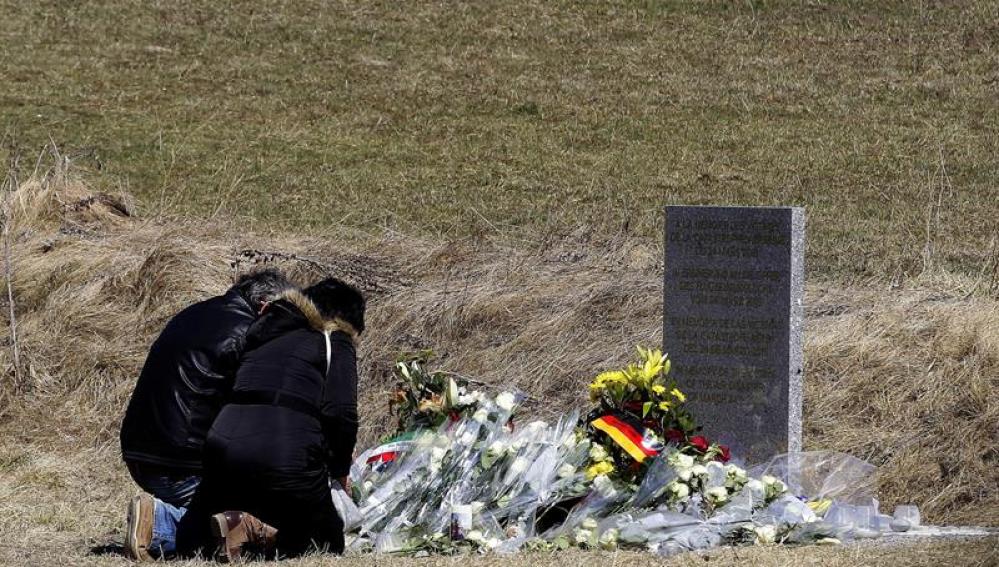 Monolito en recuerdo a las víctimas del avión de Germanwings