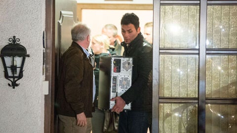 La polic&iacute;a se lleva un ordenador de la casa de Andreas Lubitz