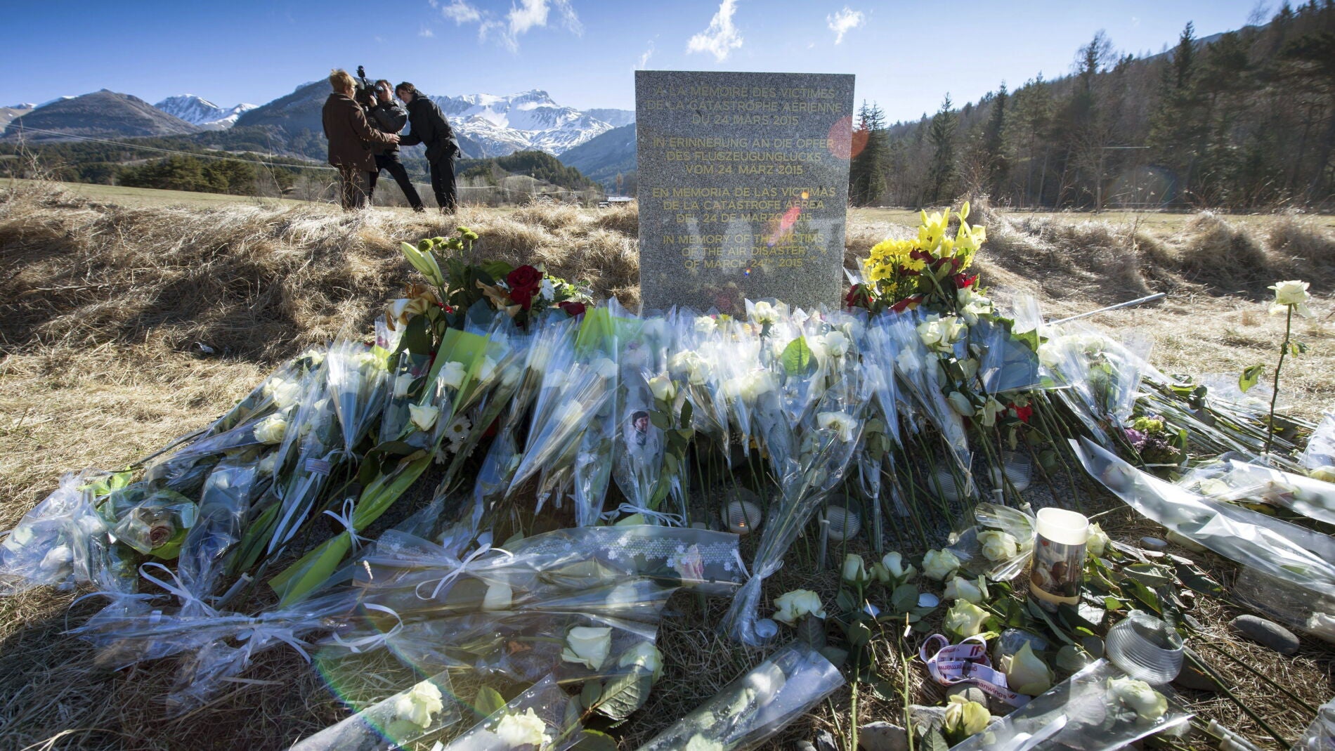 En recuerdo a las v&iacute;ctimas de Germanwings (27-03-2015)