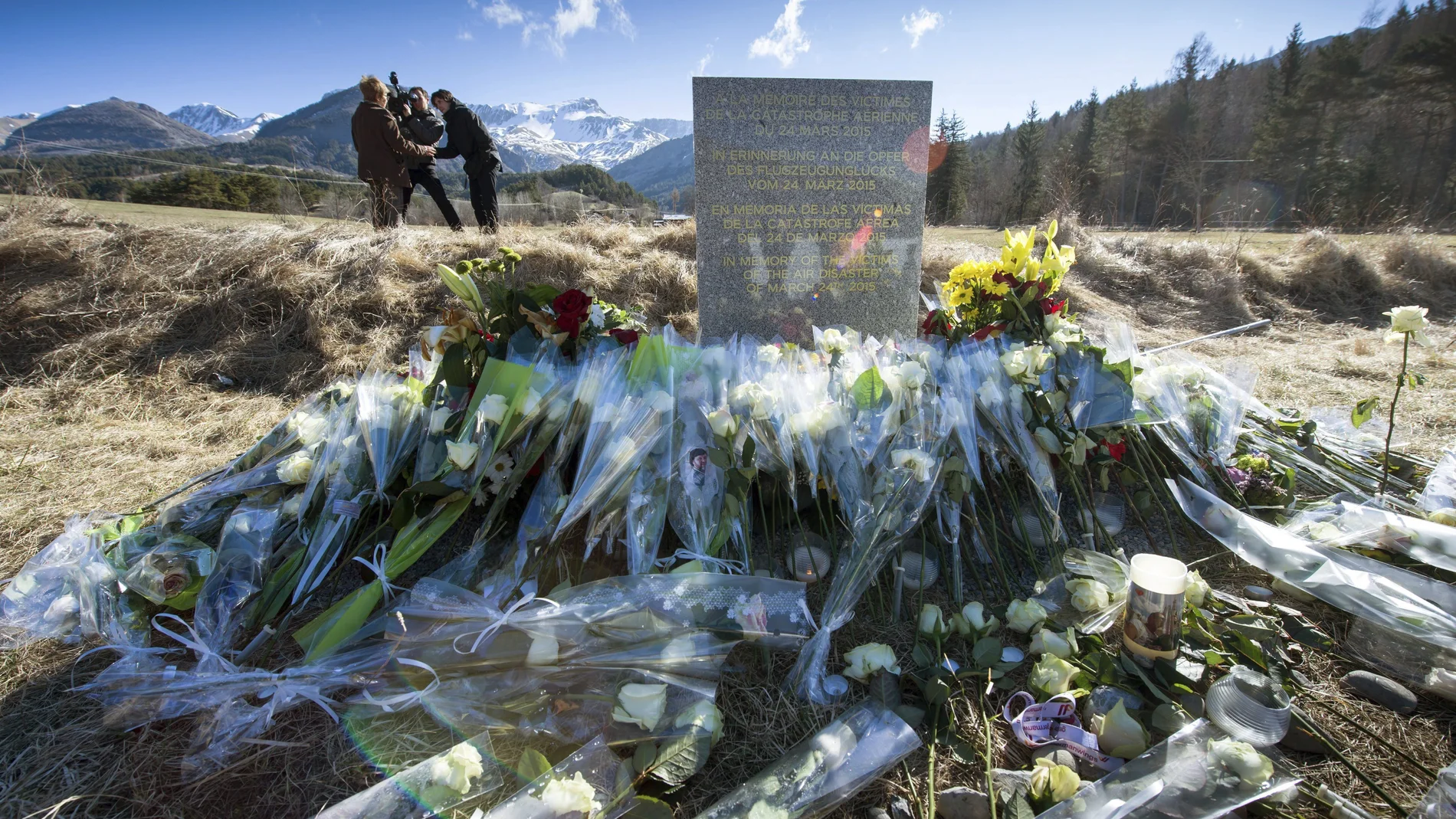 En recuerdo a las víctimas de Germanwings (27-03-2015) En recuerdo a las víctimas de Germanwings (27-03-2015)