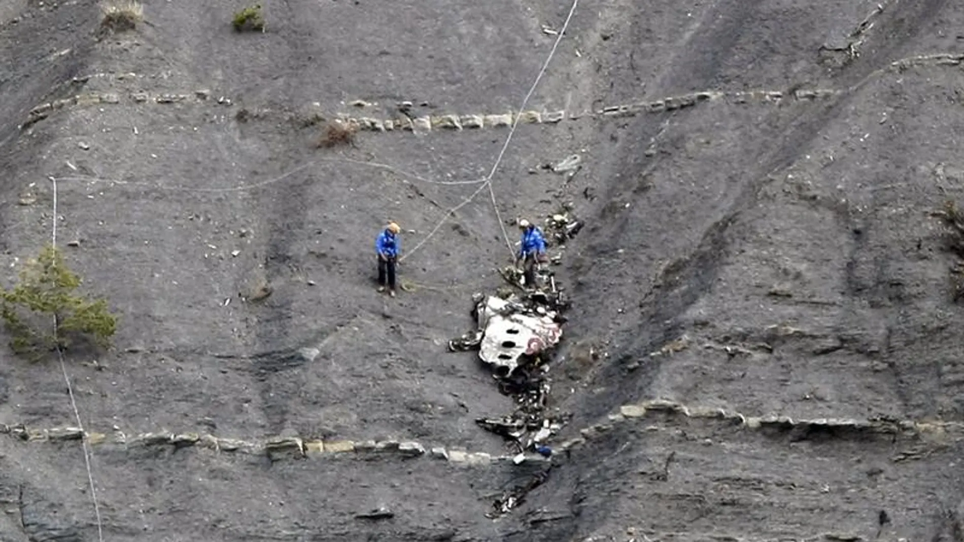 Operación de rescate de restos de las víctimas Operación de rescate de restos de las víctimas
