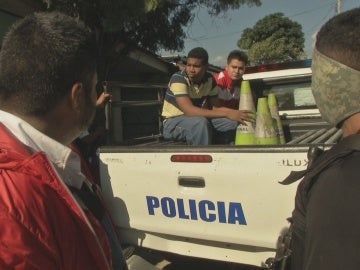 La policía detiene a dos pandilleros hondureños