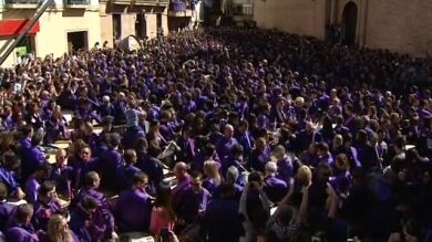 Los tambores retumban un año más en Calanda