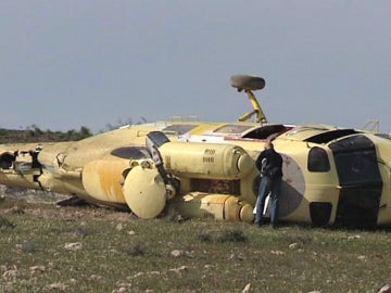 Helicóptero tirado hallado en Níjar Helicóptero tirado hallado en Níjar