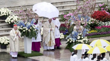 El Papa durante la Misa del Domingo de Resurrección