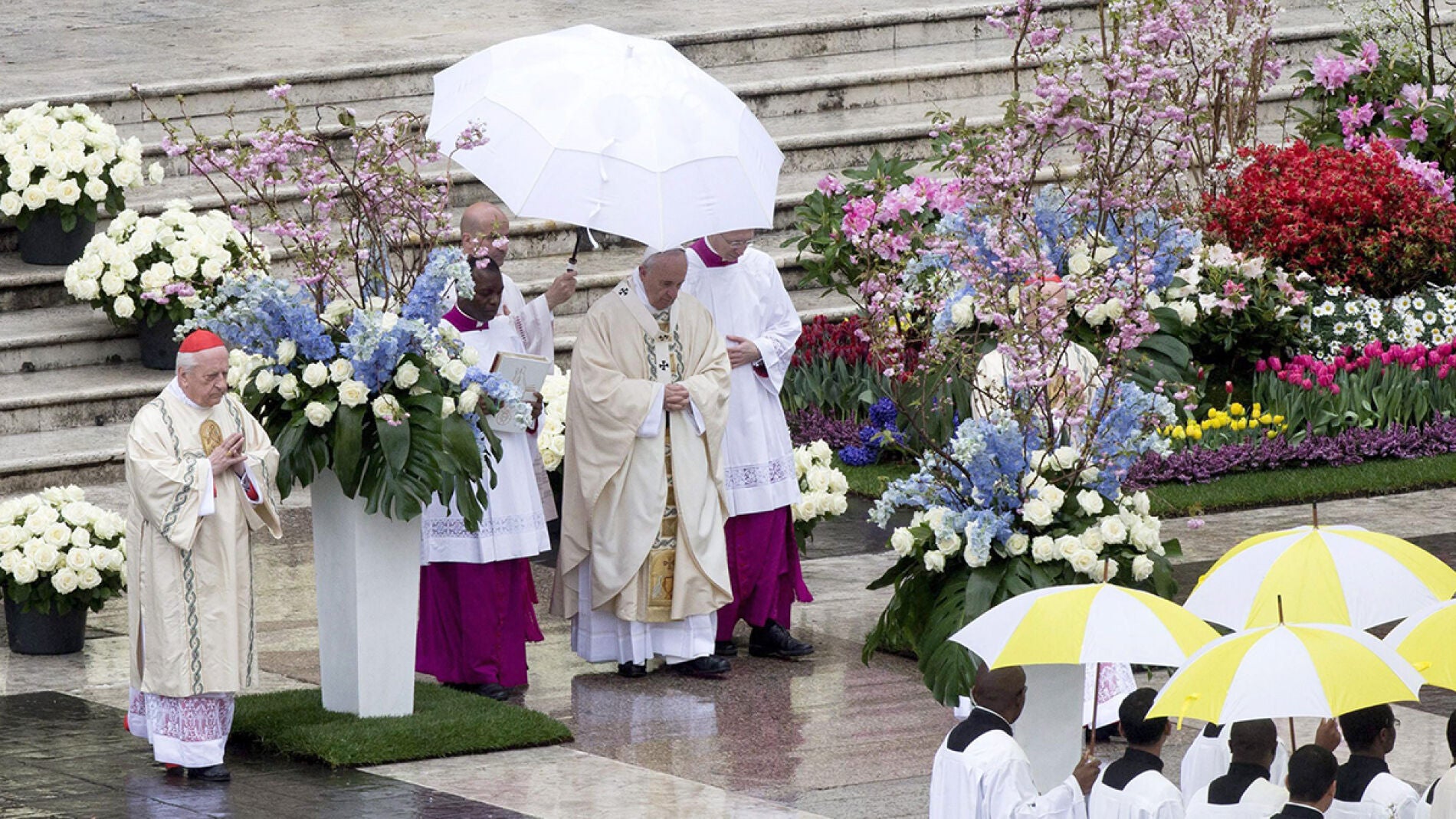 El Papa durante la Misa del Domingo de Resurrecci&oacute;n