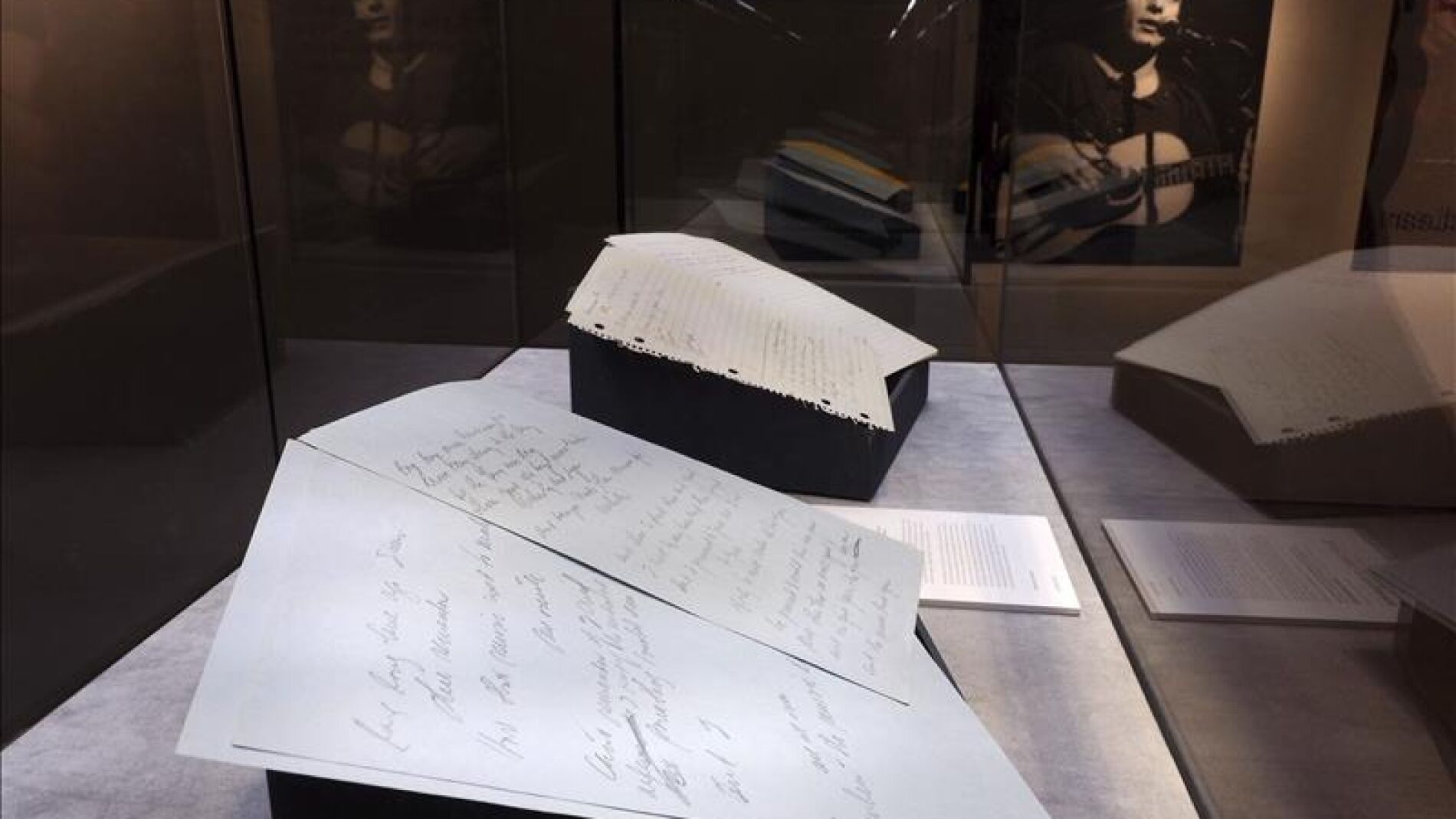 Manuscrito original de "American Pie" subastado por 1,1 millones de euros