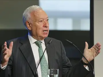 Margallo defiende la gestión en el rescate de los espeleólogos pero admite "disfunciones" Margallo defiende la gestión en el rescate de los espeleólogos pero admite "disfunciones"