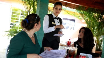 Camarera en un restaurante