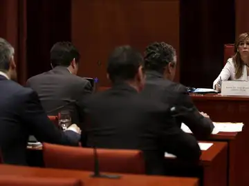 Camacho dice que su comparecencia es una "cortina de humo" para tapar el caso Pujol Camacho dice que su comparecencia es una "cortina de humo" para tapar el caso Pujol