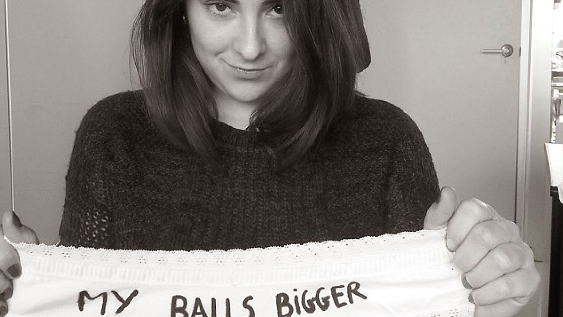 Mis huevos son m&aacute;s grandes que las tuyas