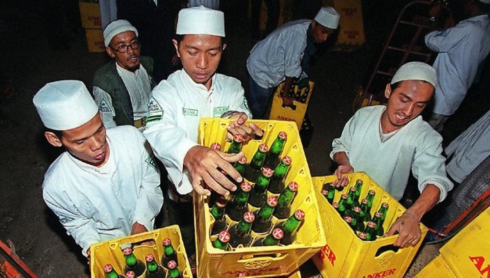 Indonesia estudia penas de hasta dos años de cárcel por beber alcohol