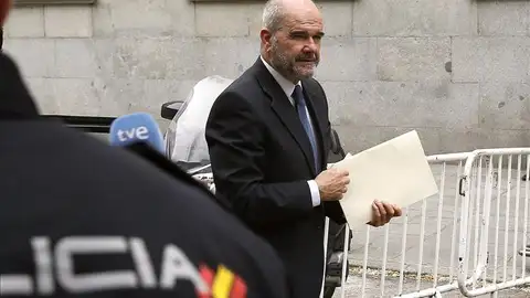 Manuel Chaves llega al Tribunal Supremo para declarar en el caso ERE Manuel Chaves llega al Tribunal Supremo para declarar en el caso ERE