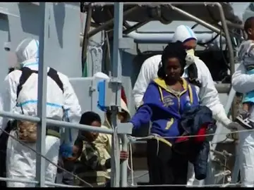 Mueren 400 inmigrantes por el naufragio de una embarcación en el Mediterráneo Mueren 400 inmigrantes por el naufragio de una embarcación en el Mediterráneo