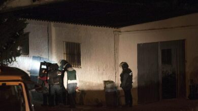 Muere el atrincherado y un agente herido grave tras un tiroteo con la Guardia Civil