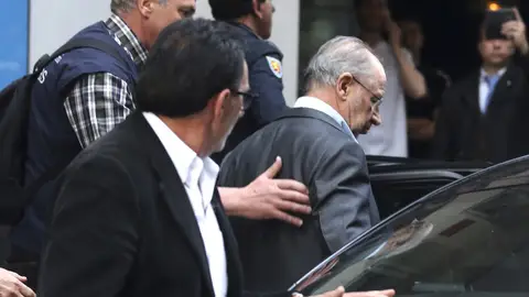 Rodrigo Rato, detenido tras el registro Rodrigo Rato, detenido tras el registro