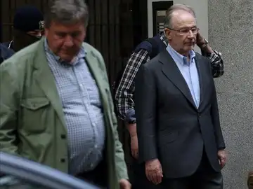 Rodrigo Rato sale de su vivienda en Madrid Rodrigo Rato sale de su vivienda en Madrid