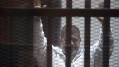 El expresidente egipcio Mohamed Mursi, condenado a muerte por la huida de prisión de 2011