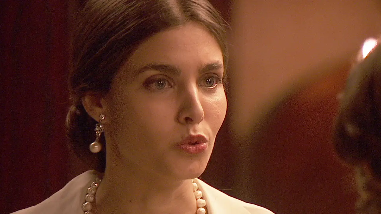 Amalia se enfrenta a Francisca