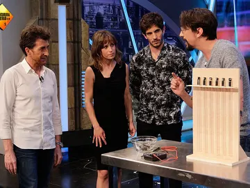 Marron, Marta Etura, Quim Gutiérez y Pablo Motos en El Hormiguero 3.0 Marron, Marta Etura, Quim Gutiérez y Pablo Motos en El Hormiguero 3.0