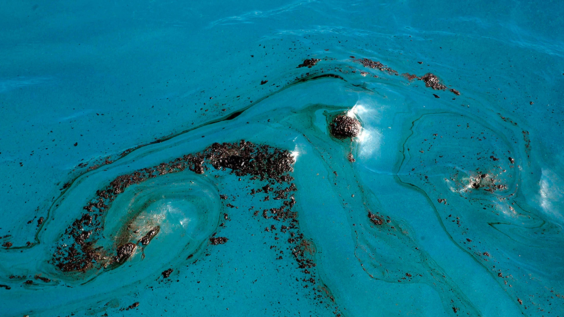 Mancha de fuel en la costa de Gran Canaria Mancha de fuel en la costa de Gran Canaria