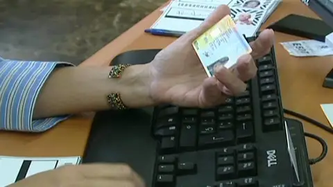 Un DNI, en proceso de digitalización bancaria Un DNI, en proceso de digitalización bancaria