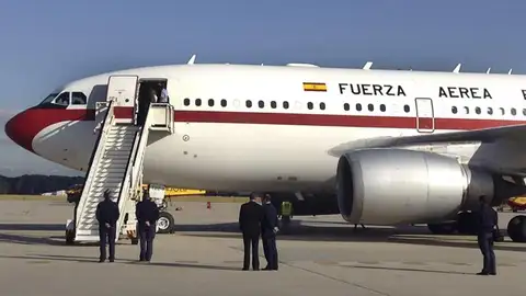 Avión con los repatriados. Avión con los repatriados.