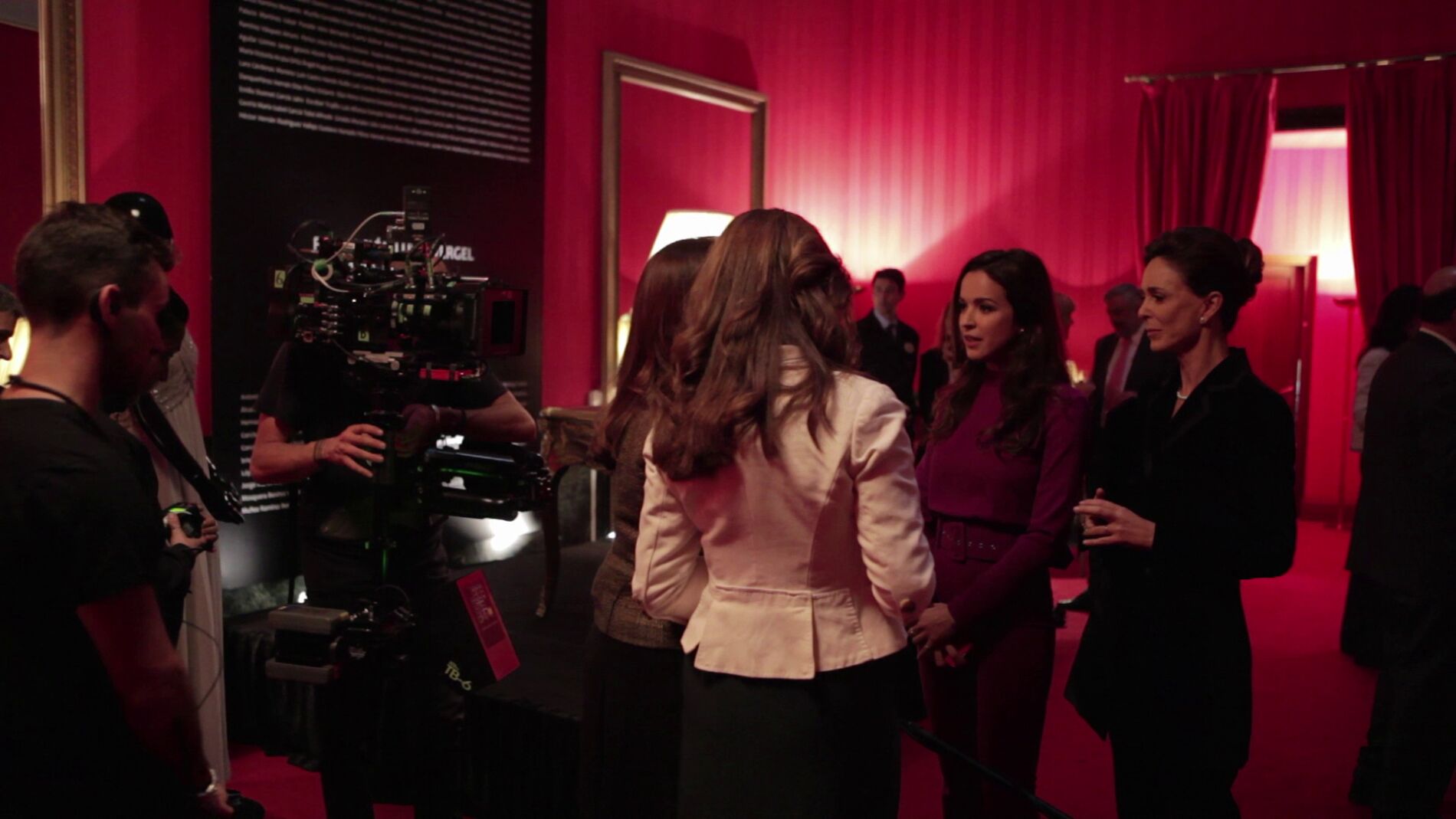 Luisa y Amparo, making subasta