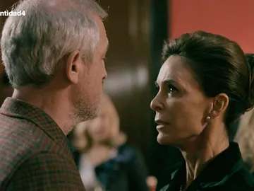 Francisco humilla a Luisa en público Francisco humilla a Luisa en público