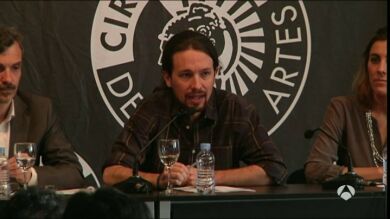 Pablo Iglesias anuncia la dimisión de Monedero de sus cargos en Podemos