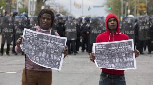 George Floyd: Manifestaci&oacute;n por Freddie Gray