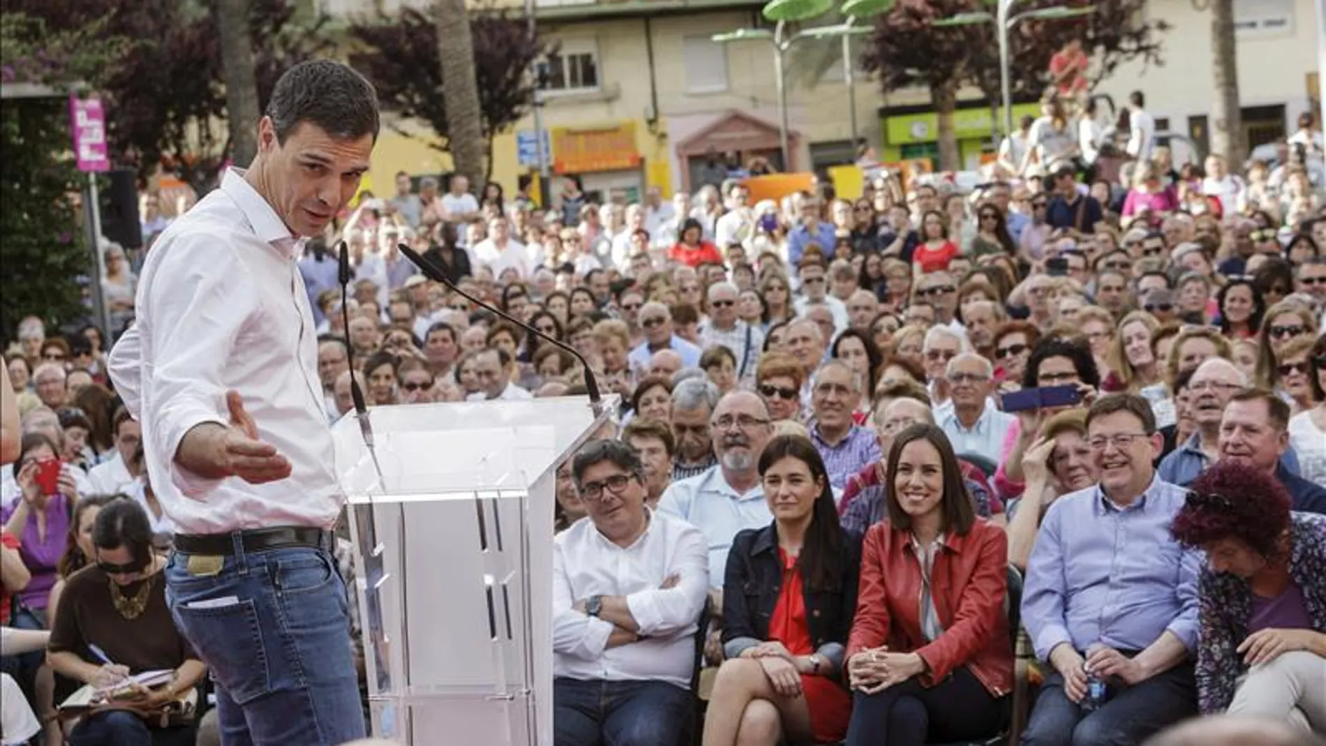 Pedro Sánchez, secretario general del PSOE, en un mitin.
