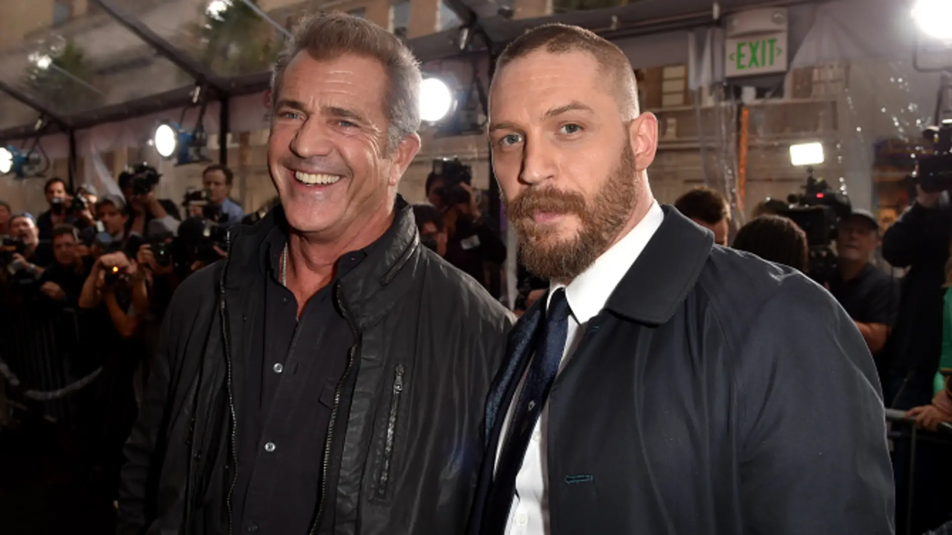 Mel Gibson y Tom Hardy en la premiere