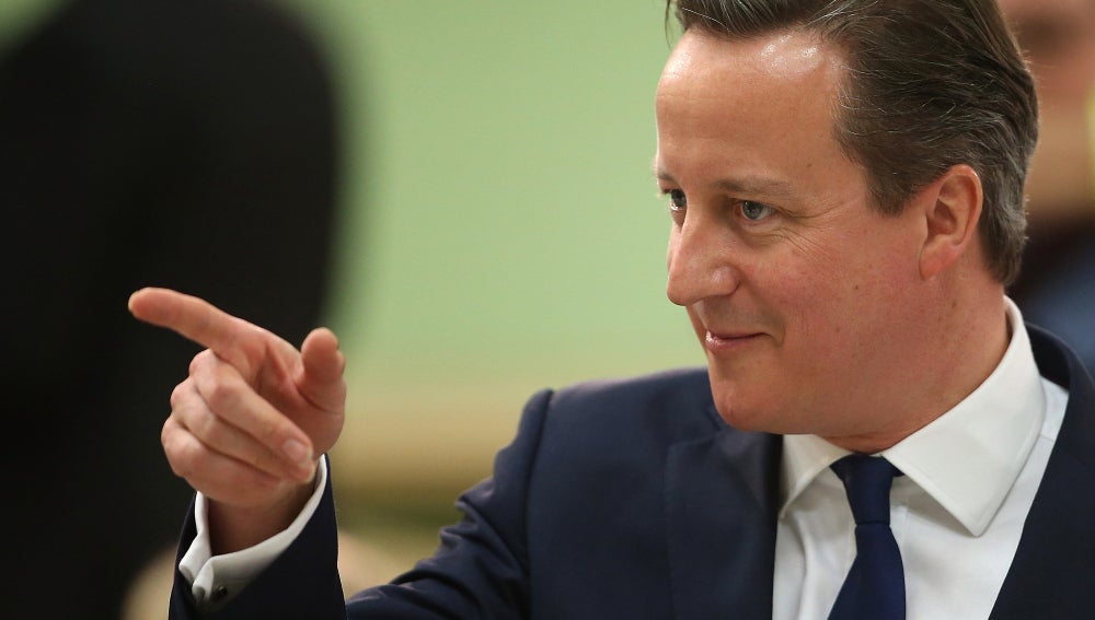 El primer ministro británico, David Cameron, tras conocer los primeros resultados electorales