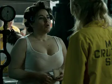Macarena pide otro favor a Anabel Macarena pide otro favor a Anabel