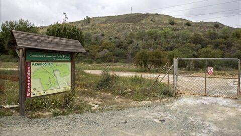Vista de uno de los accesos a la mina de Aznalc&oacute;llar (Sevilla)