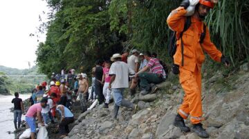 Efectivos de rescate en la zona donde han quedado atrapados los mineros.