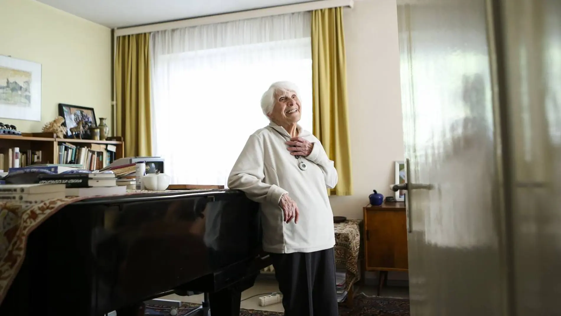 Ingeborg Rapoport, la mujer que ha presentado su tesis doctoral con 102 años Ingeborg Rapoport, la mujer que ha presentado su tesis doctoral con 102 años