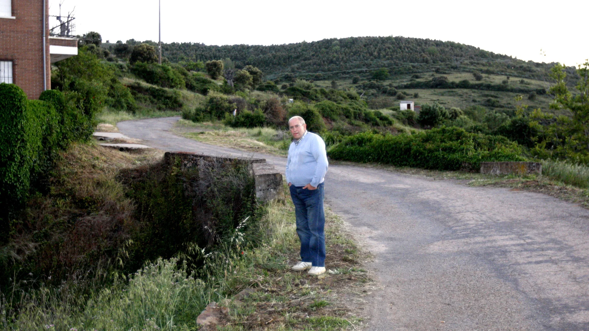 Medio millar de abejas acribillan a un octogenario en un pueblo de Salamanca Medio millar de abejas acribillan a un octogenario en un pueblo de Salamanca