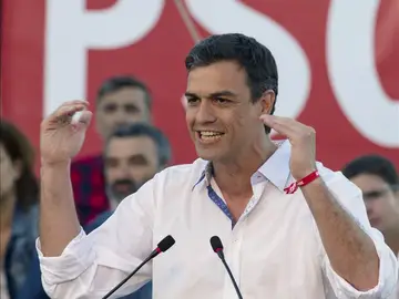 Pedro Sánchez en un mítin Pedro Sánchez en un mítin