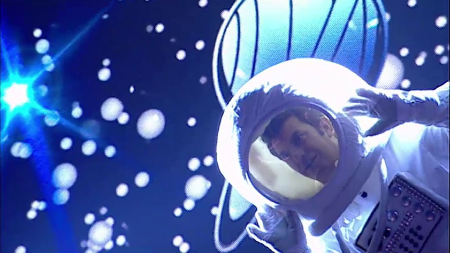 Arturo Valls llega desde la luna