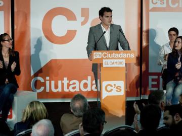Albert Rivera durante un acto electoral Albert Rivera durante un acto electoral